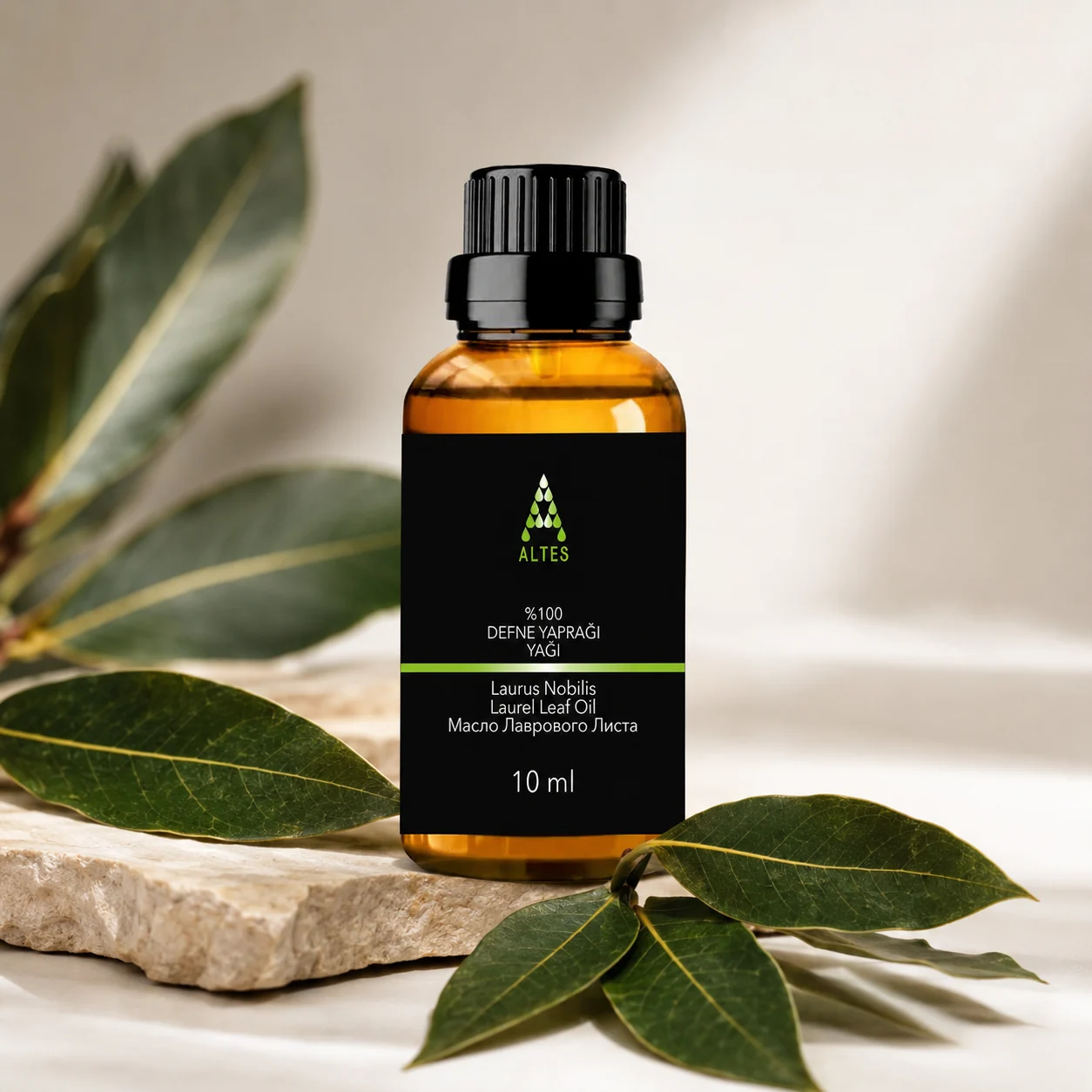 ALTES Defne Yaprağı Uçucu Yağı 10 ml – %100 Saf ve Doğal - beyaz zemin ürün görseli